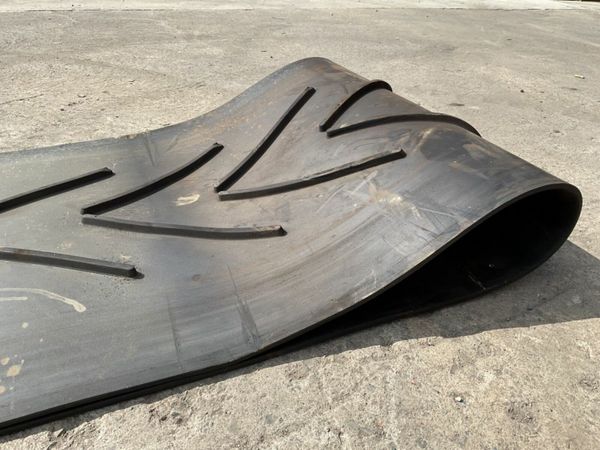 UNUSED TEREX  CRUSHER / SCREENER BELT.....523. 377216290