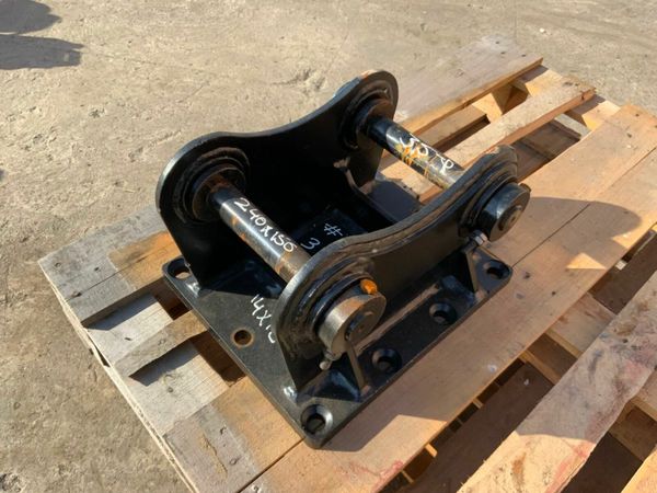 BREAKER HAMMER CRADLE / 35mm PINS......3135. 377216402