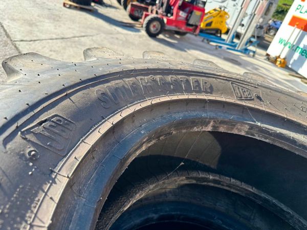 SITE MASTER TELEPORTER TYRES..15.5 - 25....4891 377216539