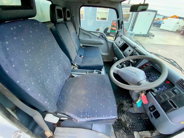 2010 MITSUBISHI CANTER CONCRETE PUMP.. 377216667