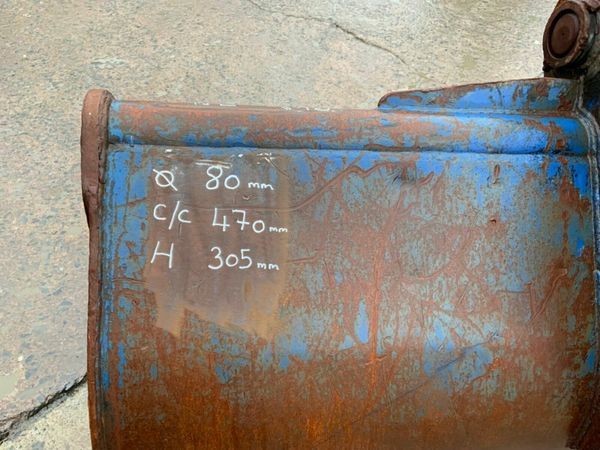 84" STRICKLAND GRADING BUCKET...80mm PINS. 963 377216636