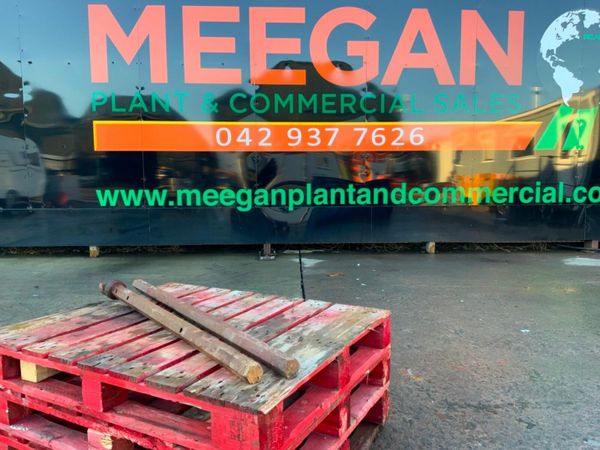 GROUND AUGER HEXAGONAL DRIVE EXTENSION. 377216744