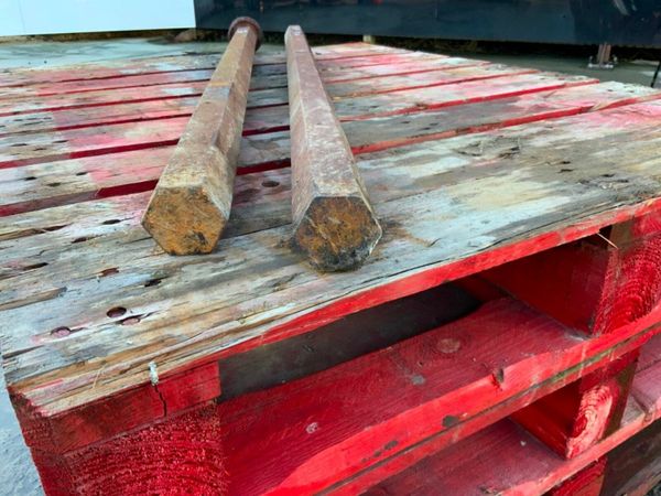 GROUND AUGER HEXAGONAL DRIVE EXTENSION. 377216753