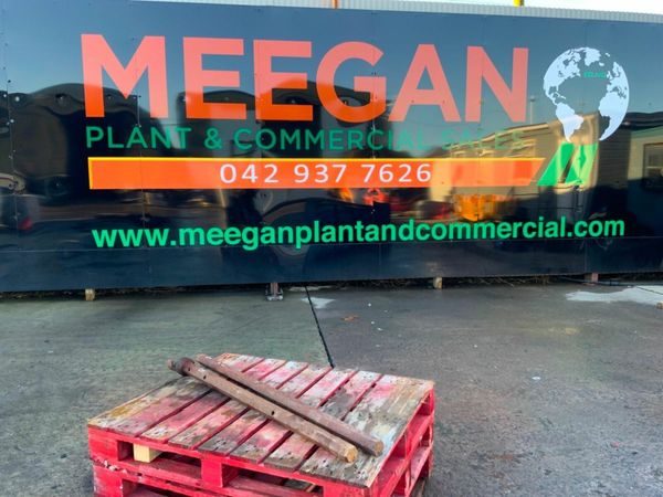 GROUND AUGER HEXAGONAL DRIVE EXTENSION. 377216754