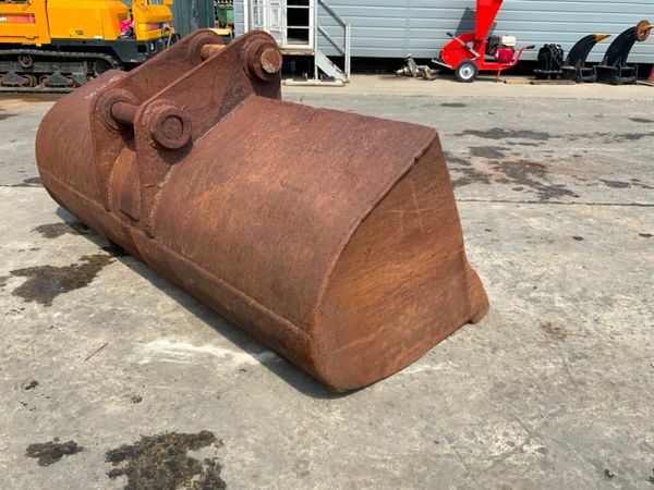 84" GRADING BUCKET.......80mm PINS.........952. 377216724