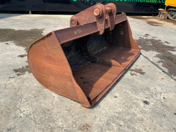 84" GRADING BUCKET.......80mm PINS.........952. 377216725