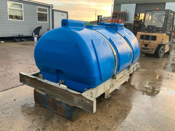 2000lt WESTERN BOWSER CHASSIS FRAME. 377216889