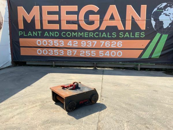 QUICK HITCH LIFTING ATTACHENT....130mm PINS. 377216897