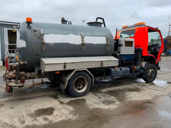 2007 ISUZU NPR 7.5t VACUUM TANKER.....PARTS. 377216928