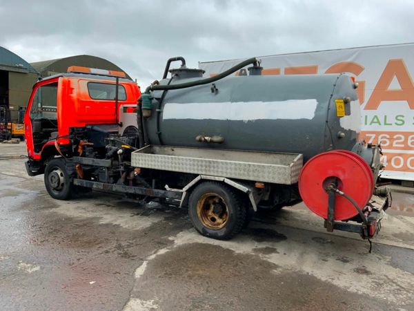 2007 ISUZU NPR 7.5t VACUUM TANKER.....PARTS. 377216930