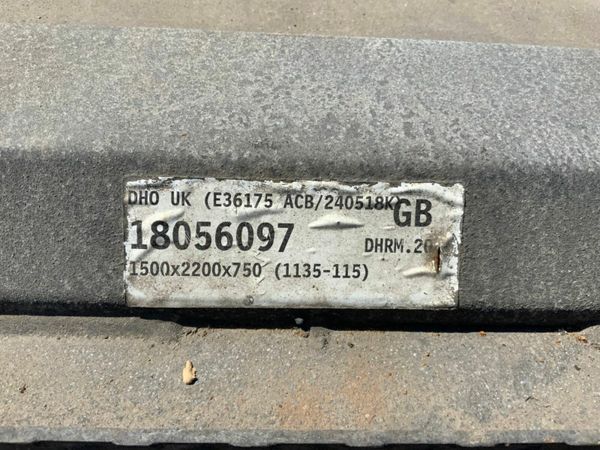 2018. DHOLLANDIA TUCK AWAY TAIL LIFT.. 377217055