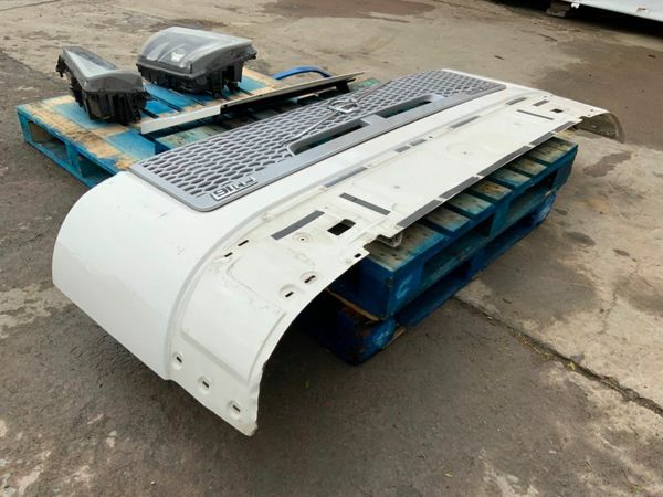 Volvo Other VERSION 4 BONNET / ZENON LIGHTS PARTS. 377217183