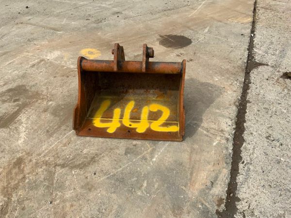 18" RHINOX DIGGER BUCKET....25mm PINS...442/18. 377217281