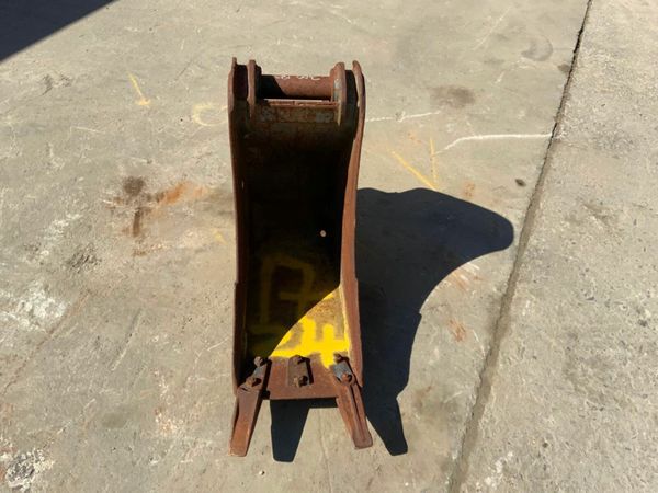 14" SCOOP BUCKET.......60mm PINS........1724. 377217292