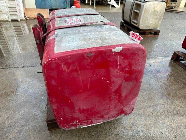 Lorry truck diesel fuel tank 377217440
