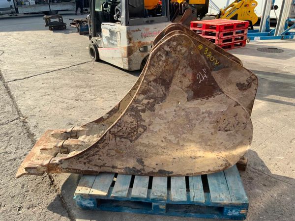 24" SCOOP DIGGING BUCKET.....80mm PINS......380v. 377217402