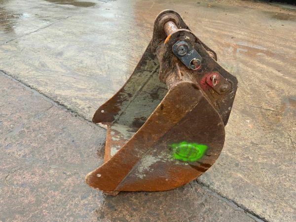 24" STRICKLAND DIGGER BUCKET....60MM......#4582 377217647