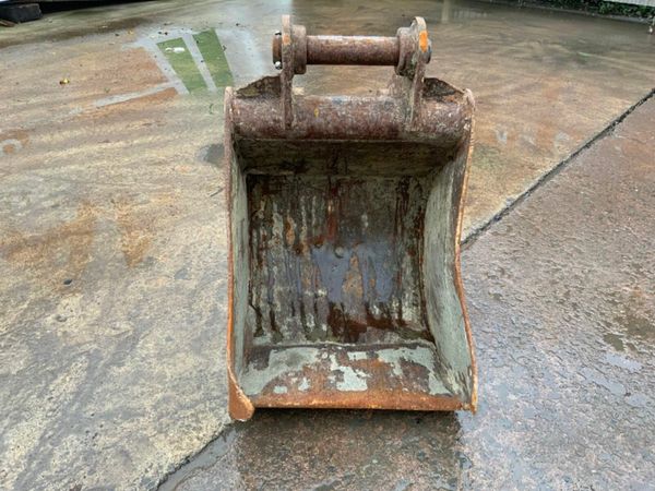 24" STRICKLAND DIGGER BUCKET....60MM......#4582 377217651