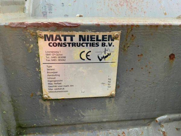 67" MN FRONT BUCKET.....WHEELED LOADER....1372 377217779