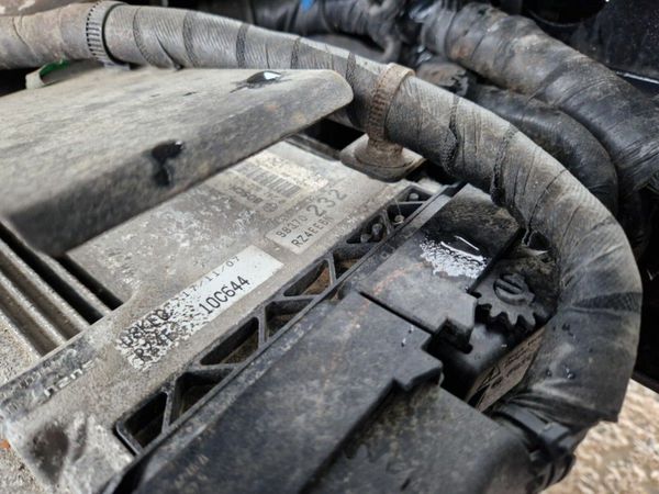 ** 2018 ISUZU GRAFTER BREAKING /  PARTS ** 377217860