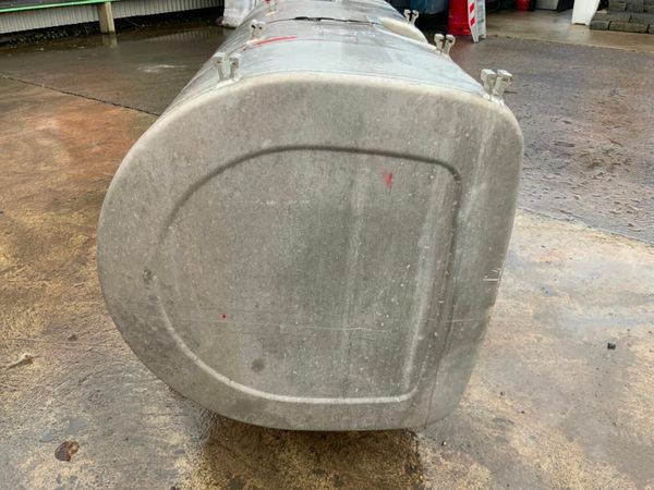 *** VOLVO ALUMINIUM DIESEL TANK...700 LTR. 377217947
