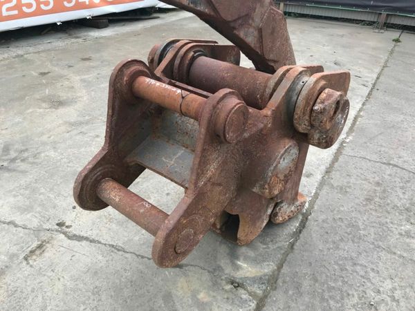 CONCRETE PULVERISING ATTACHMENT.....90mm 377218112