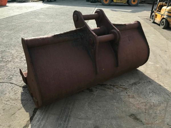 *** 84" GRADING BUCKET....90 mm PINS **** 377218276