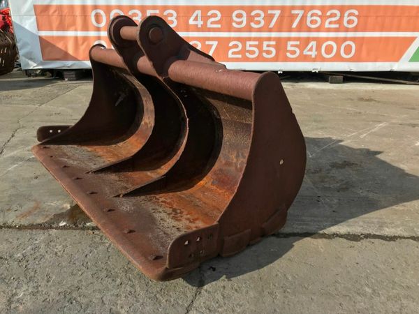 *** 84" GRADING BUCKET....90 mm PINS **** 377218279
