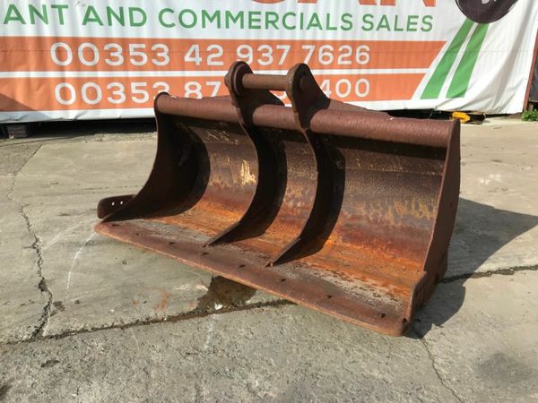 *** 84" GRADING BUCKET....90 mm PINS **** 377218280