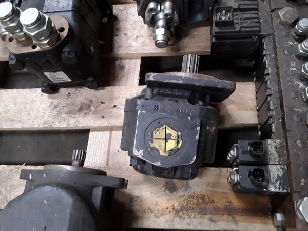 Hydraulic pumps. 377218349