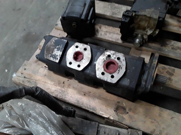Hydraulic pumps. 377218355