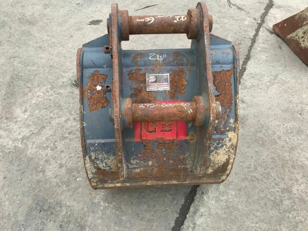 *** 24"  DIGGING BUCKET........60mm PINS ....1633 377218323