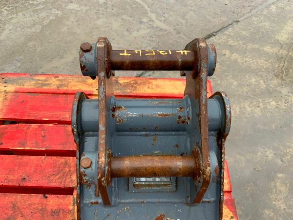 12" STRICKLAND BUCKET......35mm PINS..........1354 377218445