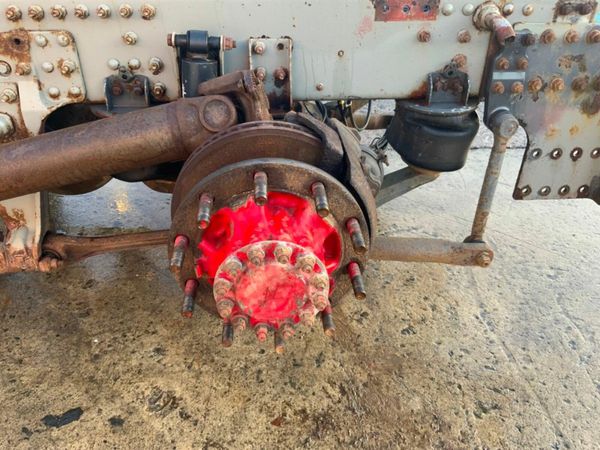 Volvo FM TWIN WHEEL TAG AXLE PARTS SPARES. 377218458