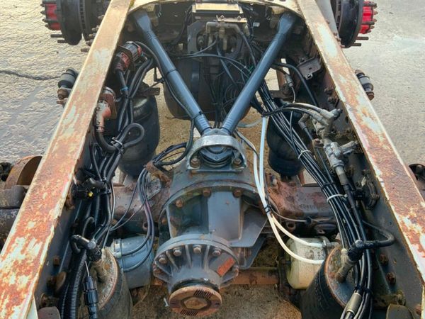 Volvo FM TWIN WHEEL TAG AXLE PARTS SPARES. 377218462