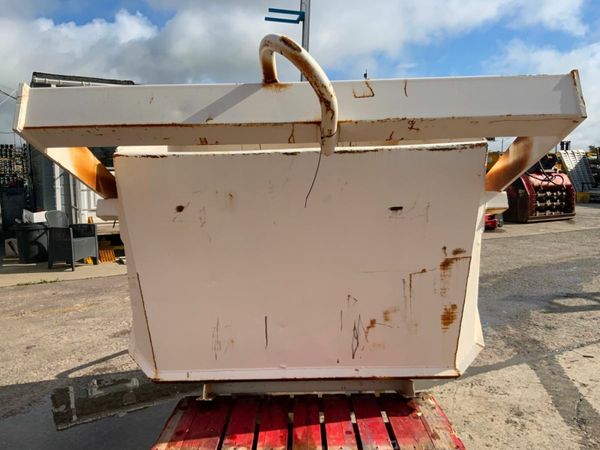 1500lts SECATOL CONCRETE POURING SKIP......1624 377218590