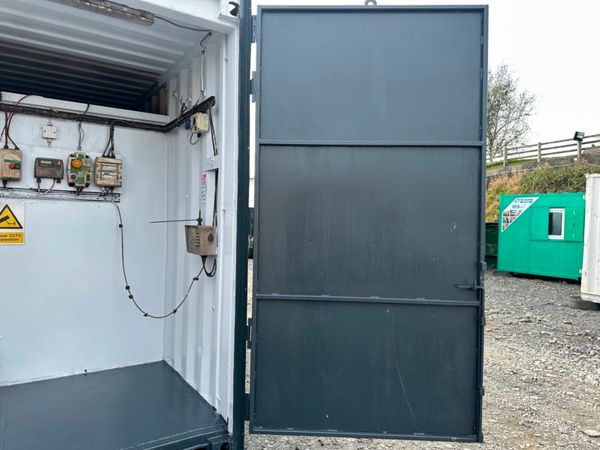 40,000 LITRE FUEL BOWSER CONTAINER....984 377218513