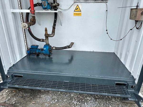 40,000 LITRE FUEL BOWSER CONTAINER....984 377218515