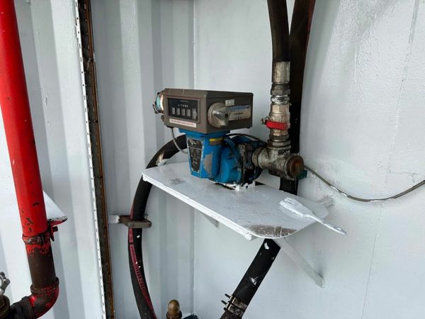 40,000 LITRE FUEL BOWSER CONTAINER....984 377218523