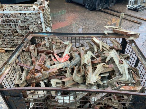 PERI SHUTTERING FORMWORK BFD CLAMPS.... 377218647