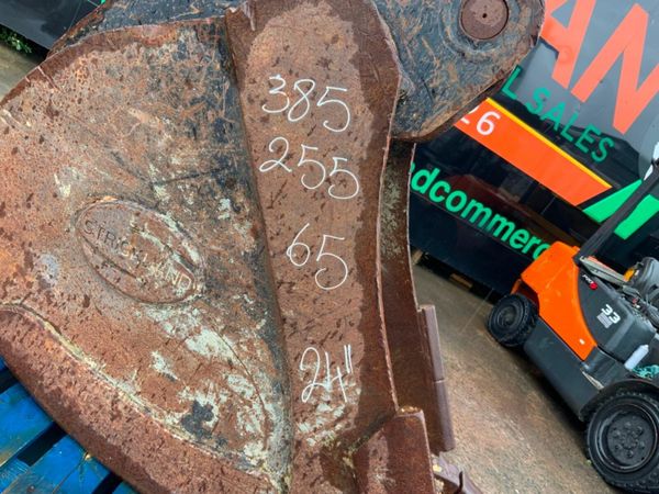 24" STRICKLAND BUCKET.....65mm PINS.....176c. 377218808