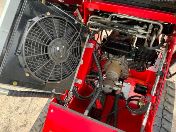 UNUSED TRACKED SKID STEER MINI LOADER....1516. 377218930