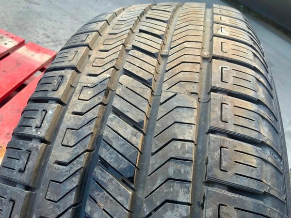 19" LAND ROVER DEFENDER ALLOYS & TYRES. 377219070