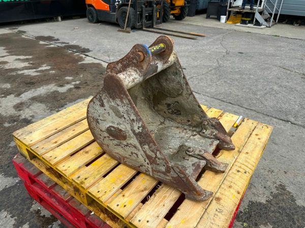 18 inch  DIGGING BUCKET ... 35MM ...# 270-18 377219101