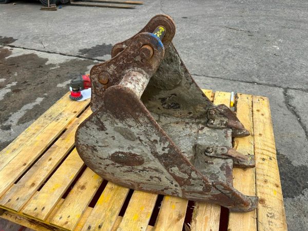 18 inch  DIGGING BUCKET ... 35MM ...# 270-18 377219102