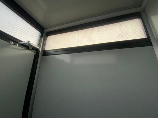 UNUSED SINGLE PORTABLE TOILET CABINET....1036 377219285