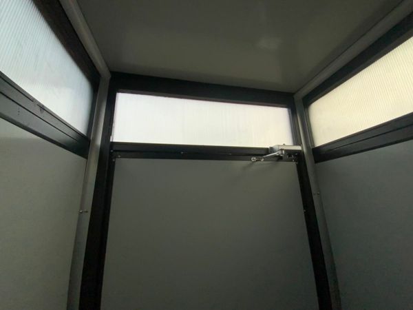 UNUSED SINGLE PORTABLE TOILET CABINET....1036 377219287