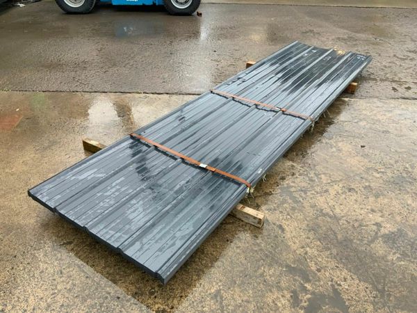 UNUSED 12ft ROOF SHEETING / CLADDING.......7466 377219225