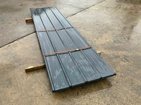 UNUSED 12ft ROOF SHEETING / CLADDING.......7466 377219227