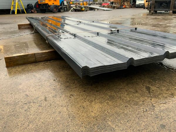 UNUSED 12ft ROOF SHEETING / CLADDING.......7466 377219230